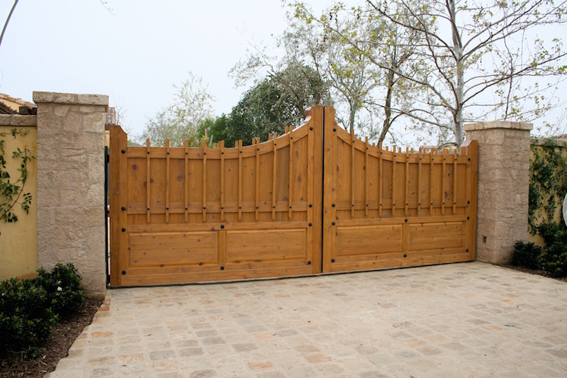 DRIVEWAY GATES