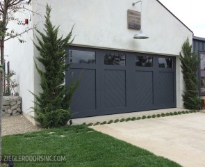 Farmhouse Garage Doors GDWF9